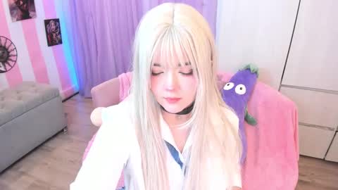 Laura online show from October 3, 3:00 am