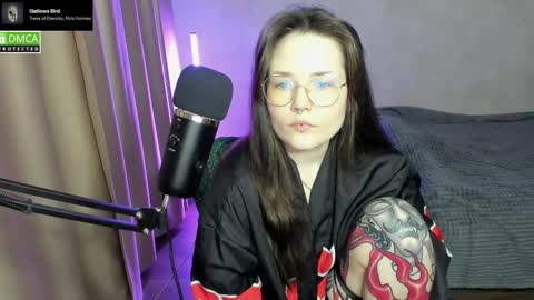 Snapshot of hell_hotline chatting on February 27, 5:47 pm Red online show from February 27, 5:47 pm