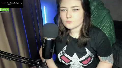 Red online show from July 18, 8:11 pm