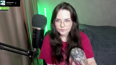 Snapshot of hell_hotline chatting on March 11, 6:52 pm Red online show from March 11, 6:52 pm