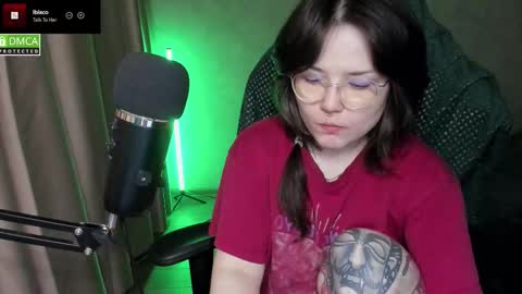 Red online show from February 11, 10:00 pm