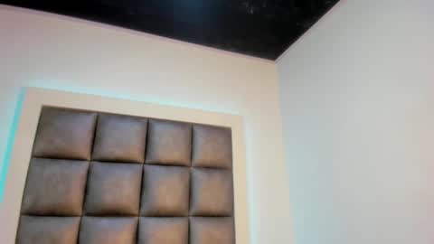 Snapshot of hellen__smith_ chatting on September 24, 2:49 pm hellen__smith_ online show from September 24, 2:49 pm