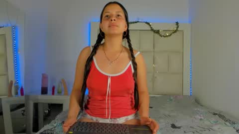 Snapshot of hellen__smith_ chatting on October 6, 3:01 am hellen__smith_ online show from October 6, 3:01 am