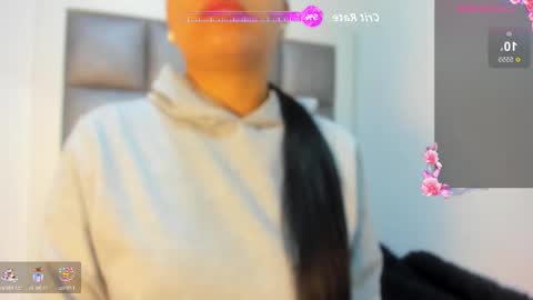 Snapshot of hellen__smith_ chatting on October 17, 11:57 am hellen__smith_ online show from October 17, 11:57 am
