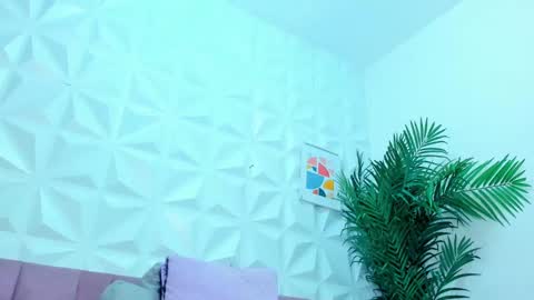 Snapshot of hellen_sky_ chatting on January 18, 7:04 pm hellen online show from January 18, 7:04 pm