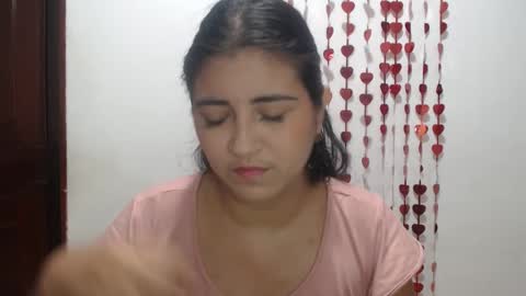 Snapshot of hellennmoon chatting on February 25, 1:53 pm Hellen online show from February 25, 1:53 pm