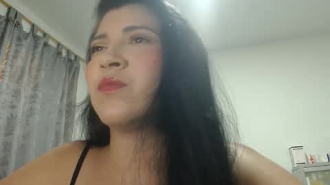 Snapshot of hellennmoon chatting on October 24, 2:40 am Hellen online show from October 24, 2:40 am