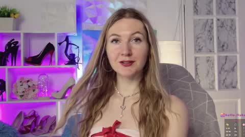 Snapshot of hello_lisha chatting on January 20, 8:09 am Alisia Monday to Friday from 10 am to 4 pm GMT 2 online show from January 20, 8:09 am