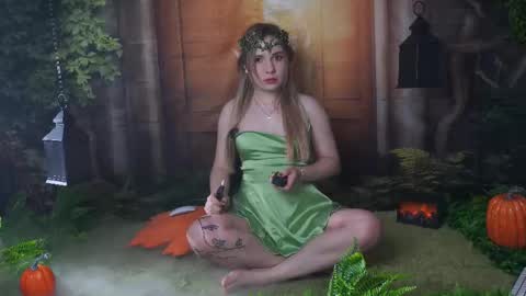 Taya online show from October 15, 12:30 pm