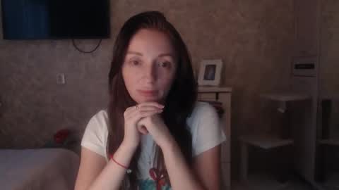 Snapshot of hellokittykaty chatting on January 17, 6:26 am Victory online show from January 17, 6:26 am