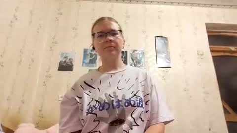Leila online show from July 9, 9:28 pm