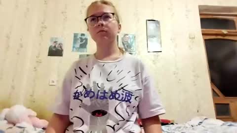 Leila online show from July 21, 9:26 pm