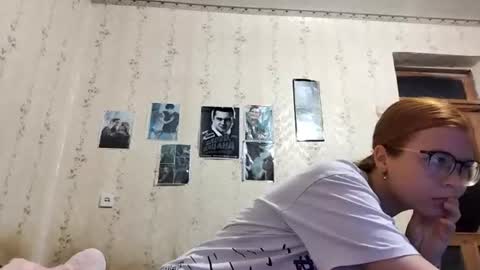 Leila online show from July 24, 7:11 pm