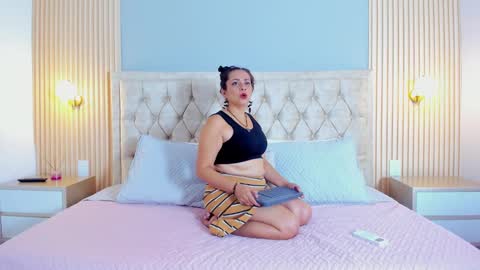 Snapshot of hera_goddesss chatting on September 22, 7:23 pm Hera online show from September 22, 7:23 pm