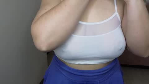 Snapshot of heroine_of_your_life chatting on March 4, 6:37 am Maryana online show from March 4, 6:37 am