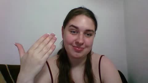 hess_luna_ online show from October 6, 9:04 am