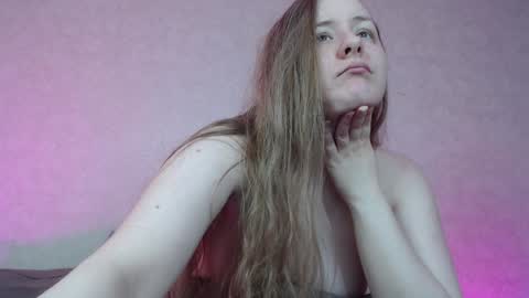 Snapshot of hesssa chatting on February 1, 3:19 am Hesssa Prime time The broadcasts start at 3am and 3 pm London time online show from February 1, 3:19 am
