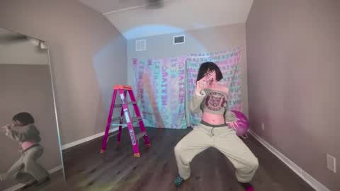 salem online show from February 10, 5:03 am