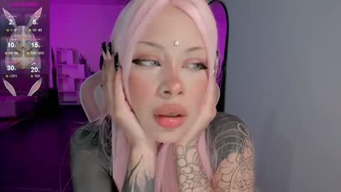 Snapshot of heybambino_ chatting on January 11, 3:34 am Bambi.....Help me get 100 likes in the satisfaction bar. online show from January 11, 3:34 am
