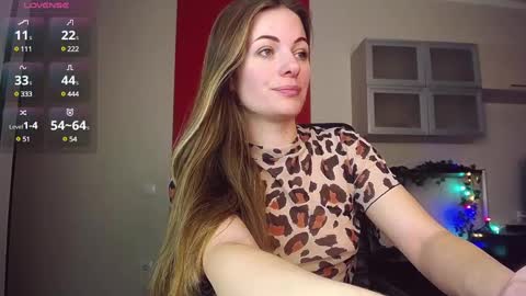 Snapshot of hi_bye_ chatting on March 6, 8:52 am Lina online show from March 6, 8:52 am