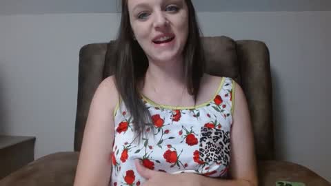 Snapshot of hi_cut_cutie chatting on October 14, 1:19 am Paige online show from October 14, 1:19 am