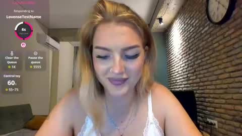 Hi lina online show from July 14, 3:22 am