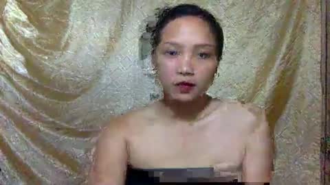 Snapshot of hi_there99 chatting on September 17, 2:42 am hi_there99 online show from September 17, 2:42 am