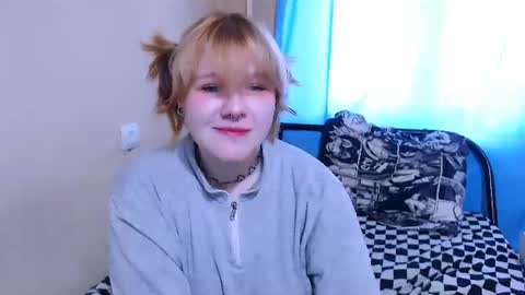 Hikiko online show from July 27, 12:24 pm