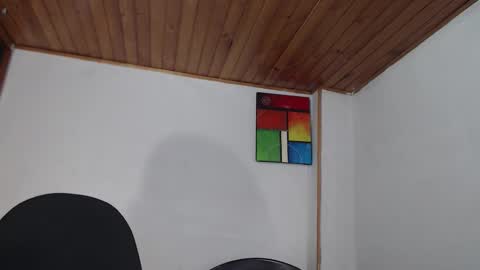 hilaril18 online show from September 30, 6:57 pm