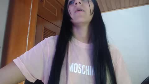 hilaril18 online show from September 17, 12:30 am