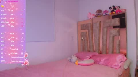 LUNA new account  FOLLOW ME online show from January 19, 12:29 am