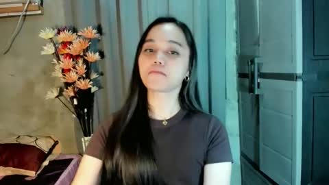 hilarymolly online show from March 2, 3:28 am