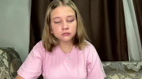 Julia online show from July 26, 1:19 pm