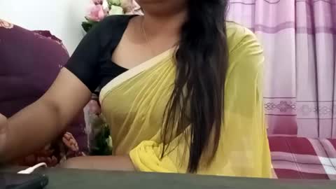 himuhimu22 online show from February 12, 11:40 am