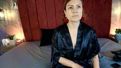 hinata_moonn online show from June 26, 12:28 pm