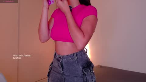 H A N N A H online show from January 12, 10:37 pm