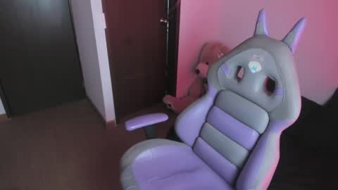 Hitomi Arata online show from February 10, 7:49 pm