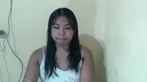 Layla3 online show from April 5, 12:15 pm