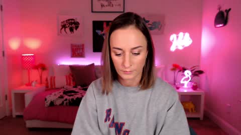 Holi Hurricane online show from December 14, 5:57 am