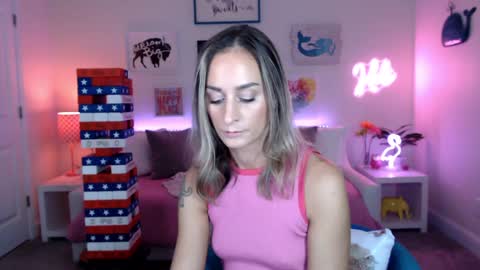 Holi Hurricane online show from October 11, 3:22 am