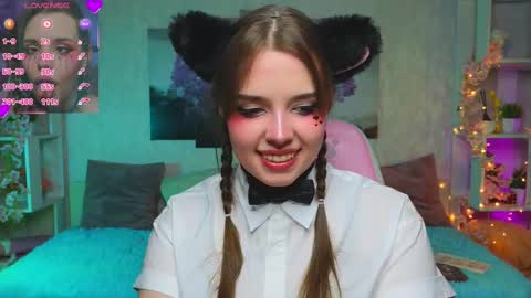 Lux online show from March 5, 6:12 pm