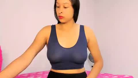 holly... online show from June 12, 4:04 pm