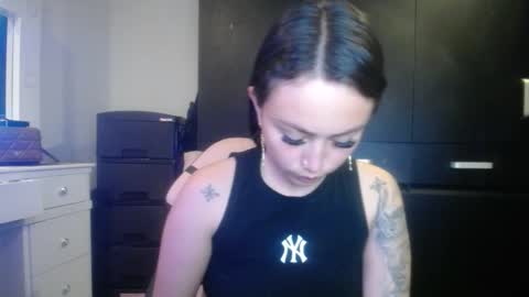 Holly online show from January 14, 1:32 am