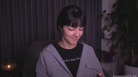 Holly Linder online show from November 20, 2:01 am