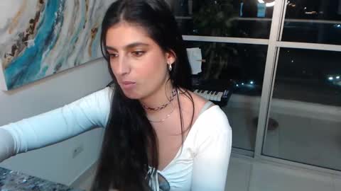 hollyshit_ online show from February 7, 2:51 am