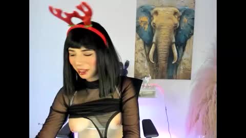 hollysquirtx online show from November 10, 2:45 pm