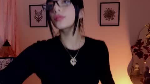 holly online show from June 26, 12:28 pm