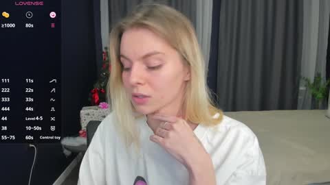 Snapshot of holy_alexa chatting on January 7, 1:57 pm Alexa online show from January 7, 1:57 pm