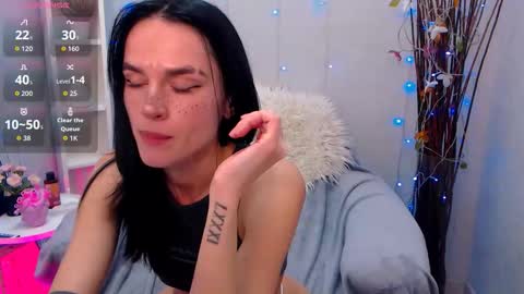 Holy girl online show from October 12, 2:14 am