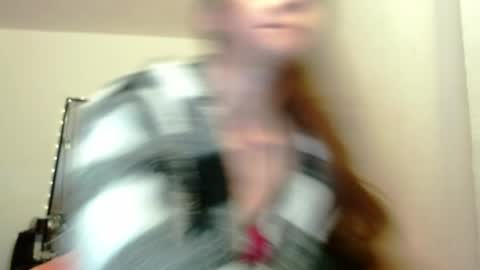 Juli online show from April 2, 3:59 am